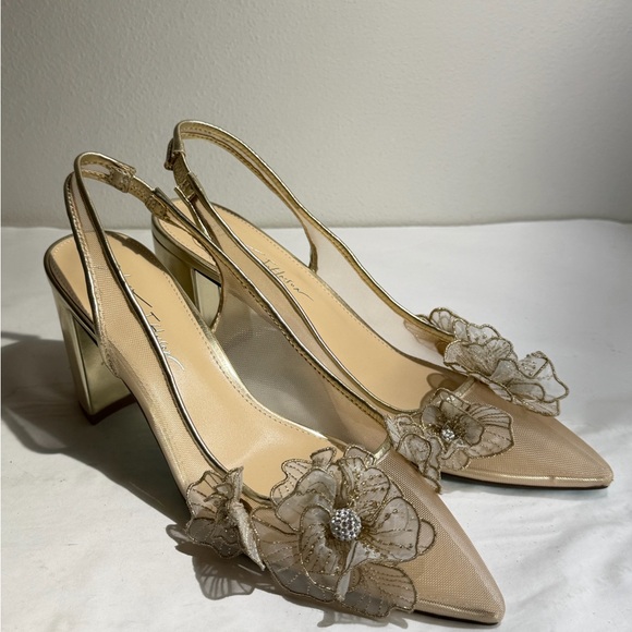 New Betsey Johnson Women's Petra Flower Applique Slingback Pumps sz 8.5 - Picture 4 of 10